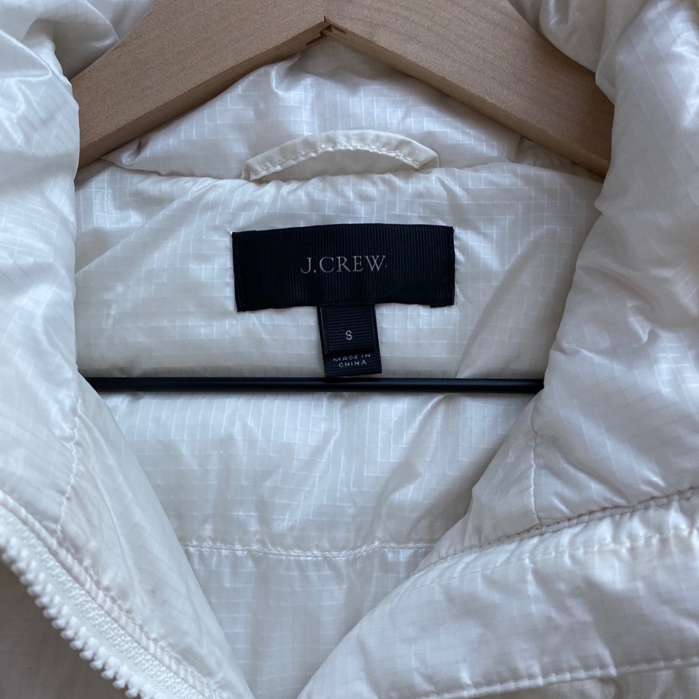 J.Crew Light Weight Puffer Jacket - image 3